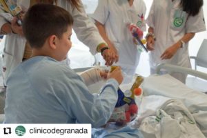 kits-regalos-fundacion-theodora-hospital-clinico-san-cecilio