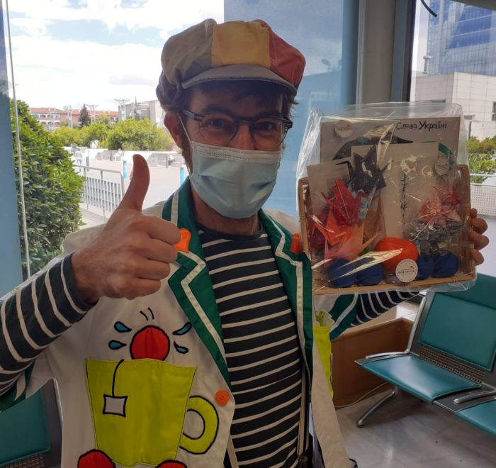 doctor-T-entrega-regalitos-en-la-Paz