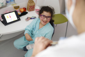 Theodora_LaPaz-211 Visita de los Doctores Sonrisa al Hospital de Paz